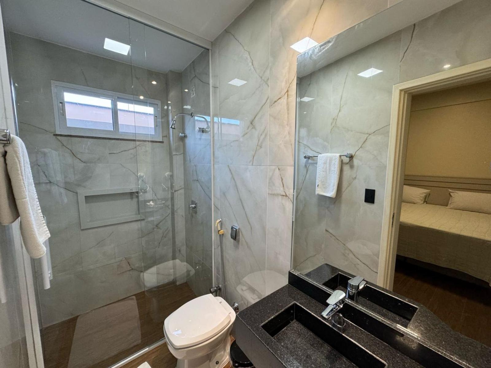 Onix Hotel Assis Bagian luar foto