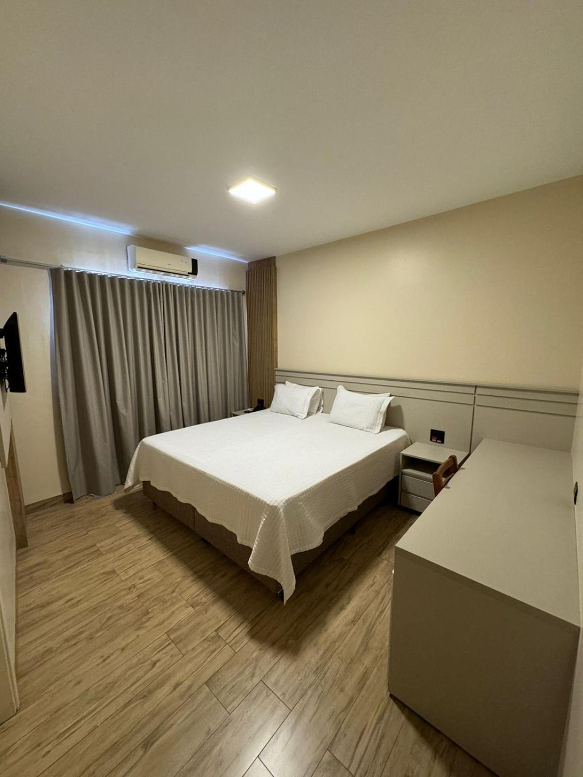 Onix Hotel Assis Bagian luar foto