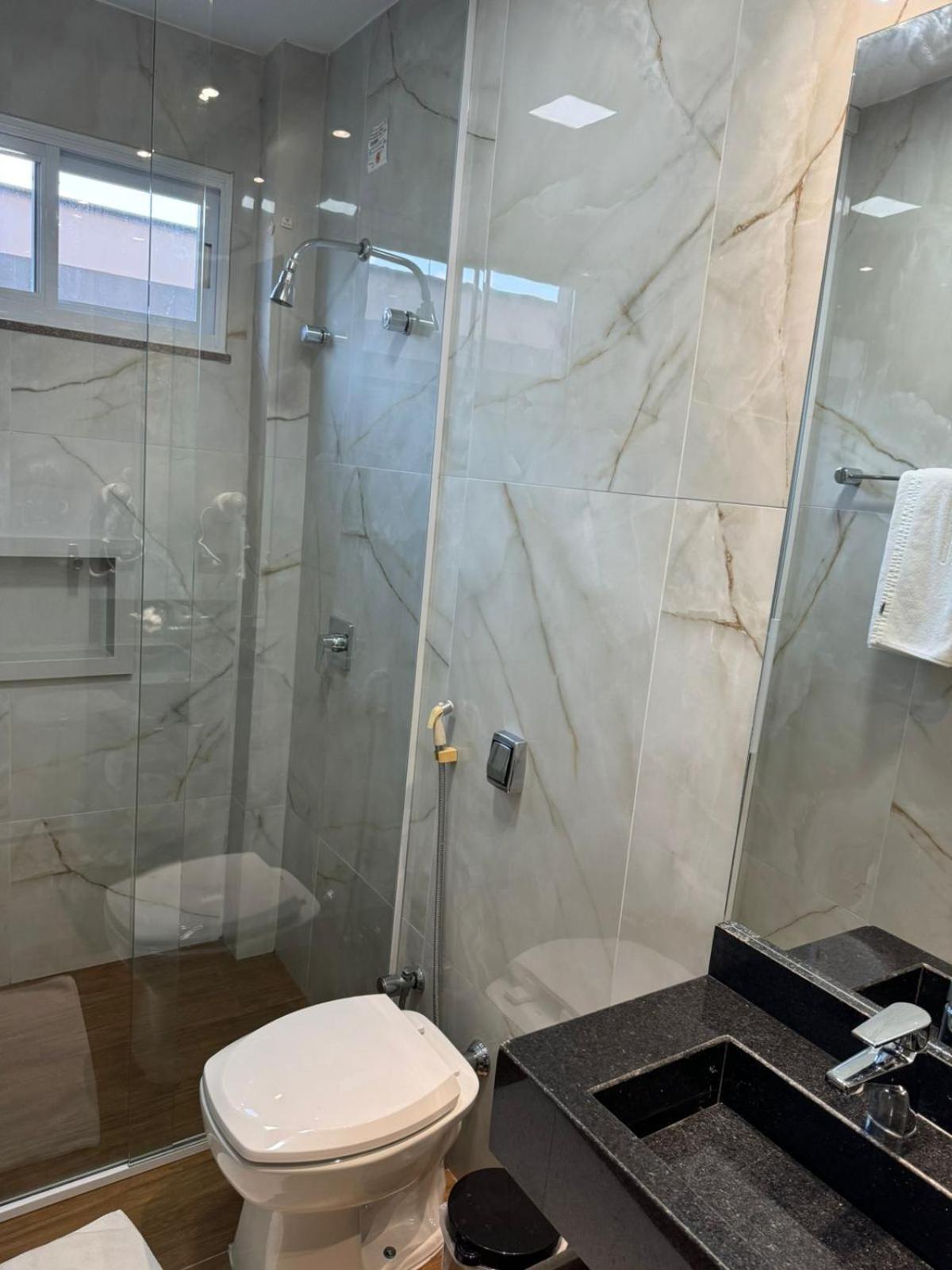 Onix Hotel Assis Bagian luar foto